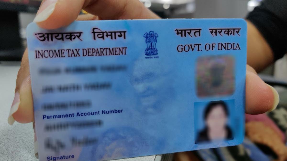 link-pan-card-to-aadhar-in-three-days-or-pay-a-fine-of-1-000-here-s